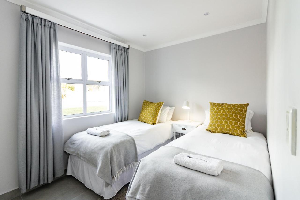 Kingswood Hamlet No 5 Holiday home