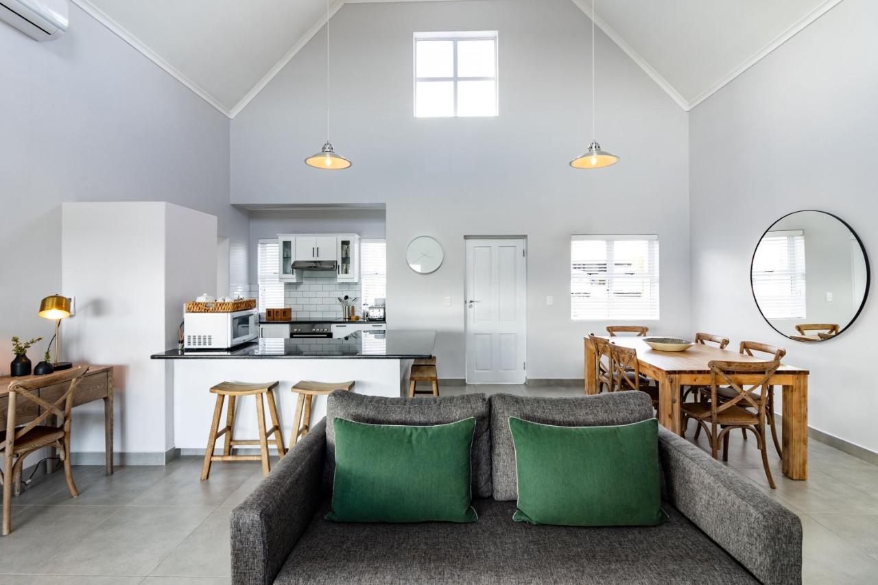 Kingswood Hamlet No 5 Holiday home *